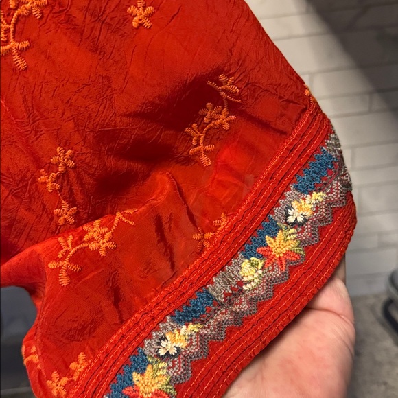 Johnny Was Scarlet Embroidered Blouse - Picture 8 of 11